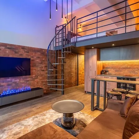 Soho Gallery Loft 437