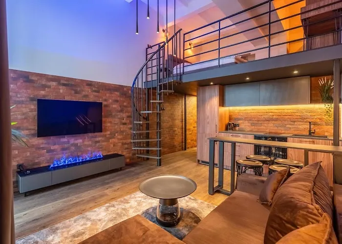 Soho Gallery Loft 437